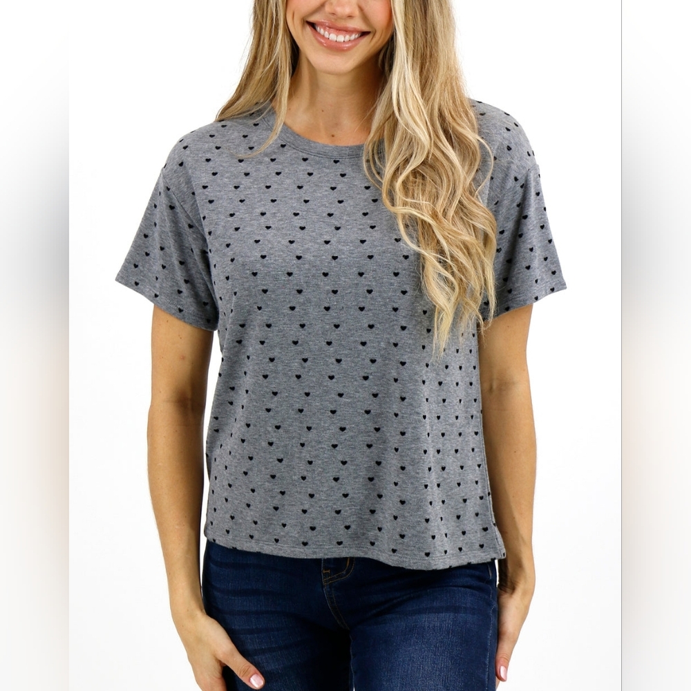 *NWOT* Grace & Lace Women's Small Gray Felted Mini Hearts Short-sleeve Top